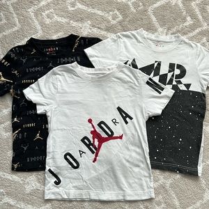 Boys size 6/7 Nike graphic tees